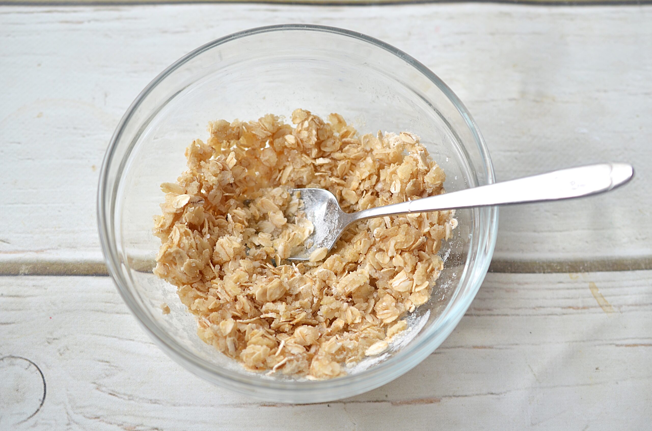 Mix-the-oat-topping