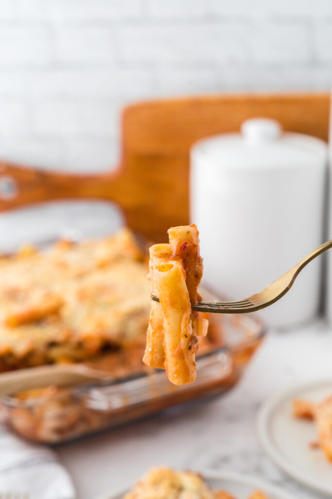  Baked-Ziti-with-Ricotta-on-a-fork