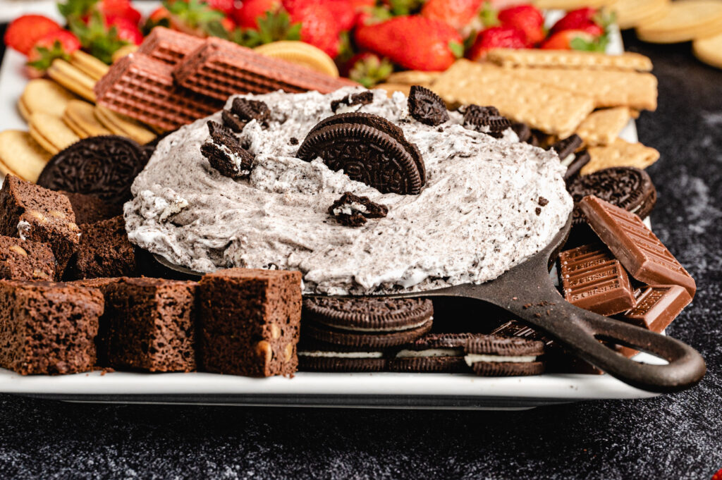 Cream-Cheese-Oreo-Dip-fruit-and-cookies-showing-1